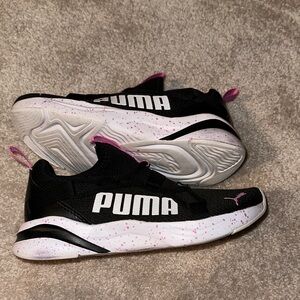 Slip On Puma Black and Pink Athletic Shoes